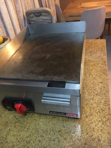 Anvil Flat Top Grill 400mm Electric