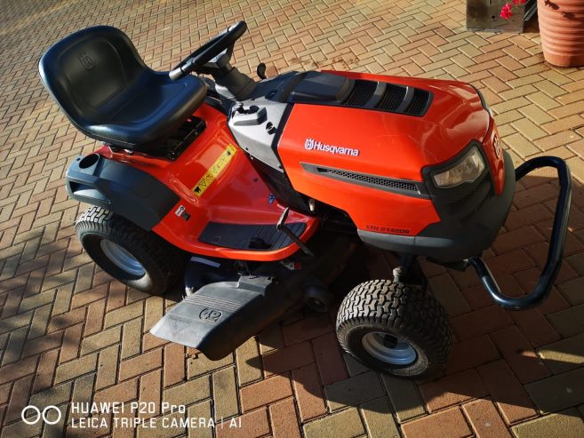 Husqvarna Ride-On Lawnmower 42″blade